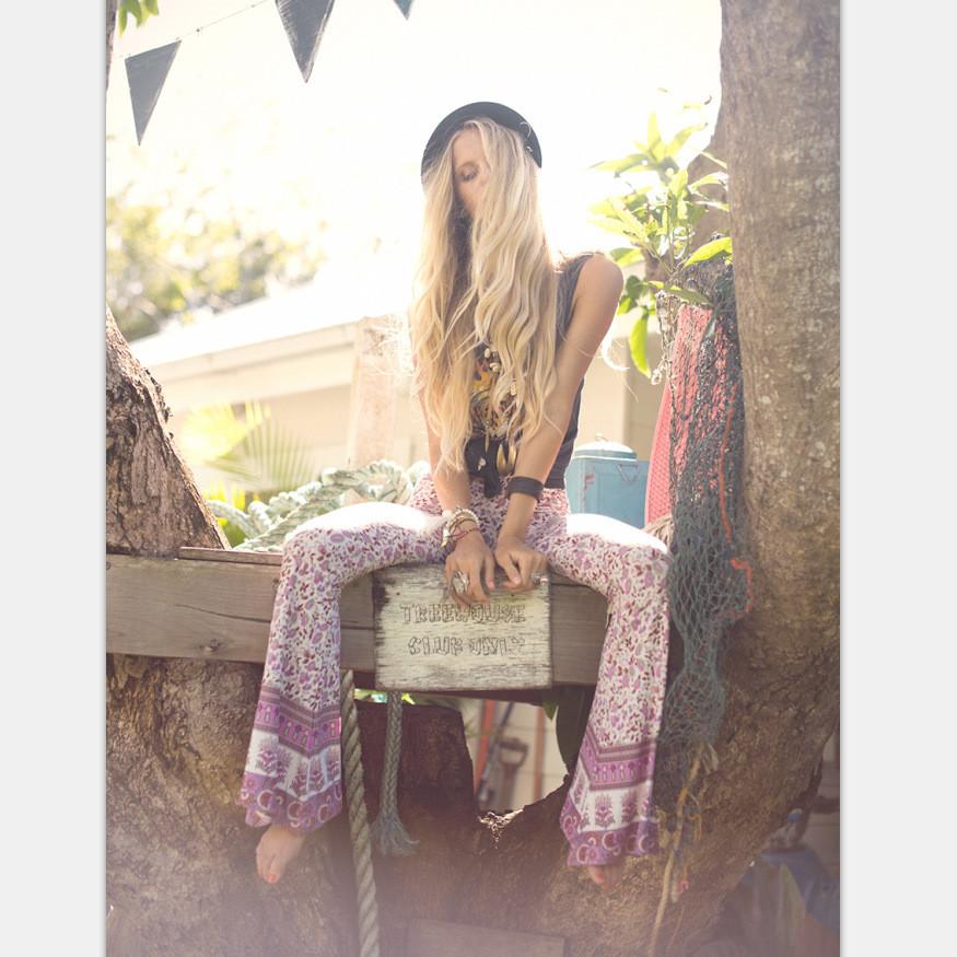 SLIM BODYCON BELL-BOTTOM FLOWER PRINT FASHION PANTS