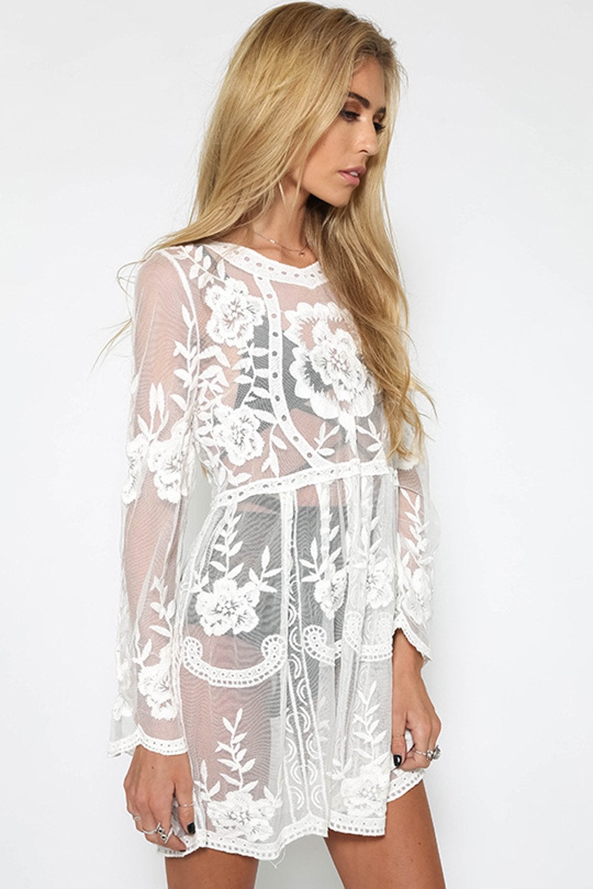 PURE COLOR BOHEMIAN LACE LONG TRUMPET SLEEVES SHORT DRESS