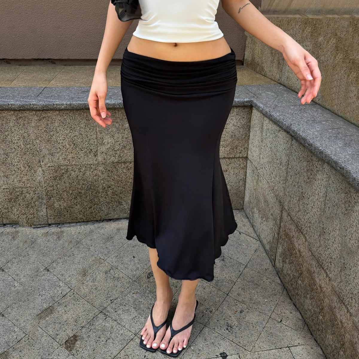 Ruched Waist Midi Skirt