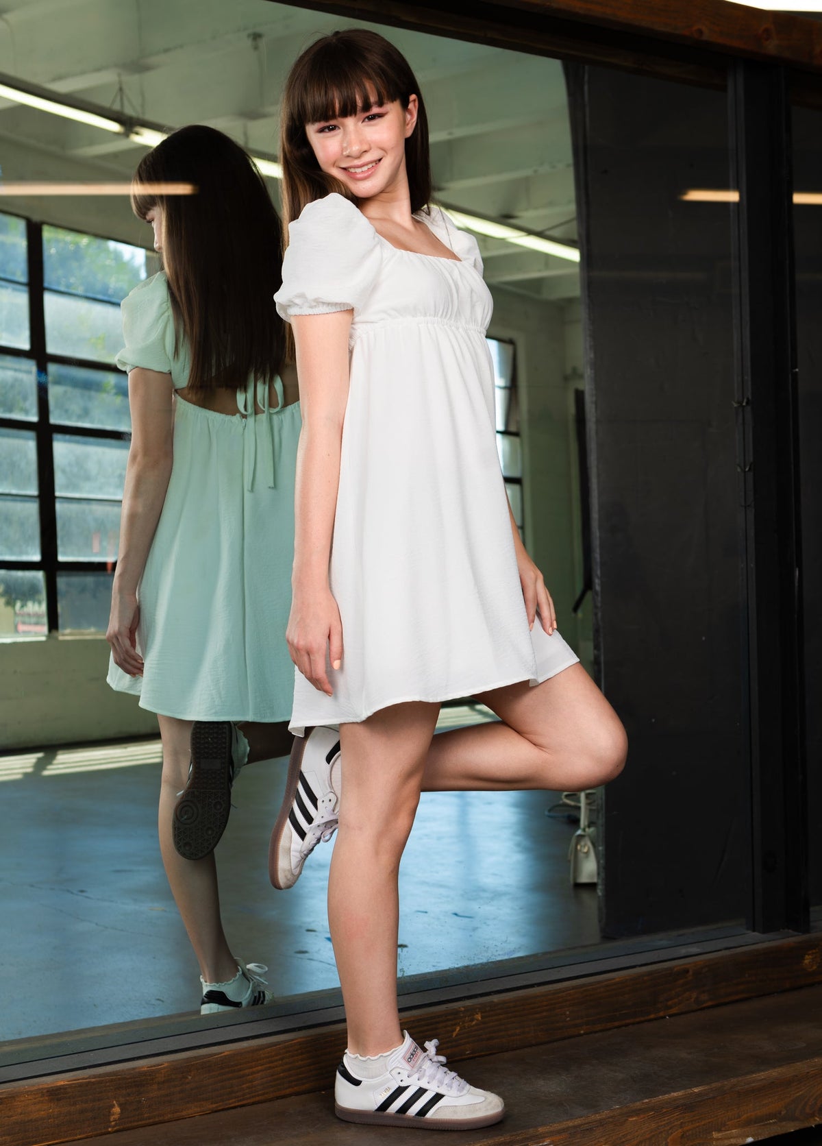 PRESLEY Puff Sleeves Crisscross Back Baby Doll Dress